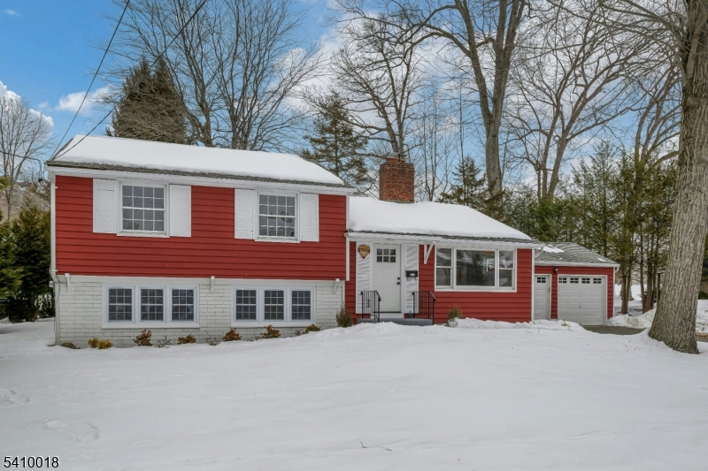 583 West Shore Trail Sparta, NJ 07871 - Photo 6 of 42