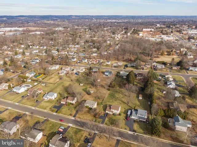 $399,999 | 13 Glen Road, Lansdale, PA 19446