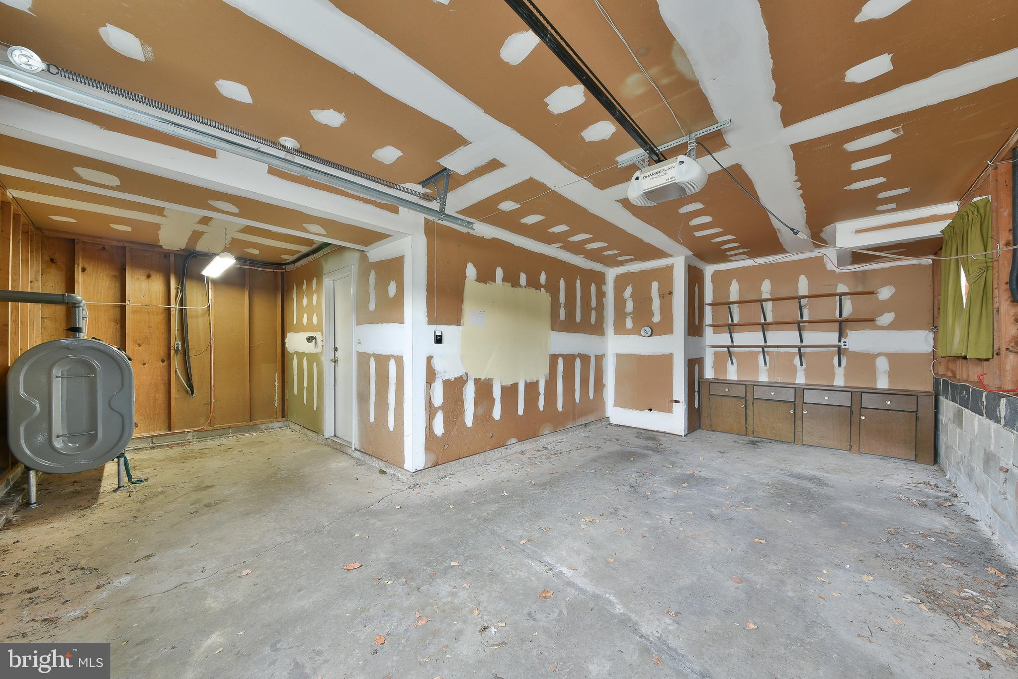 13 Glen Road Lansdale, PA 19446 - Photo 28 of 33 a view of an empty room