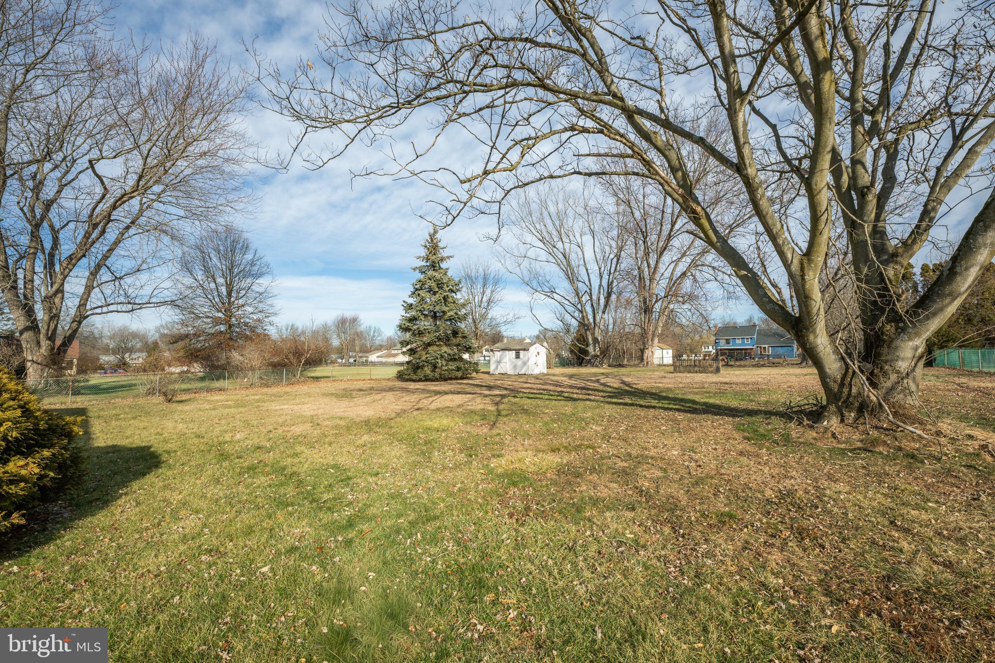 13 Glen Road Lansdale, PA 19446 - Photo 31 of 33 a view of yard with tree
