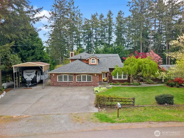 $925,000 | 6808 183rd Avenue East, Bonney Lake, WA 98391
