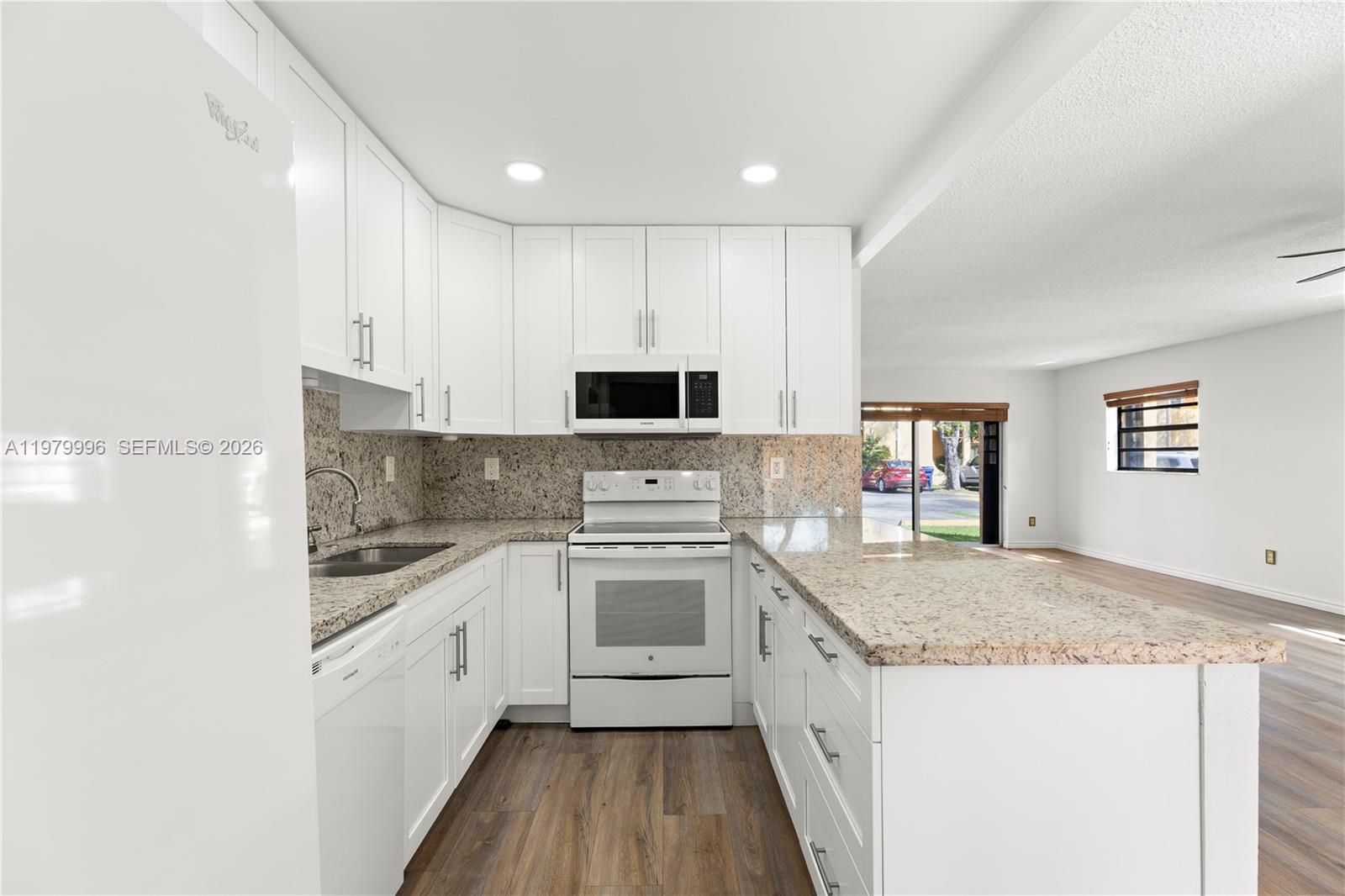 13745 Southwest 84th Street, Unit A Miami, FL 33143 - Photo 12 of 30