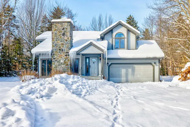 $815,000 | 595 Worcester Loop, Stowe, VT 05672