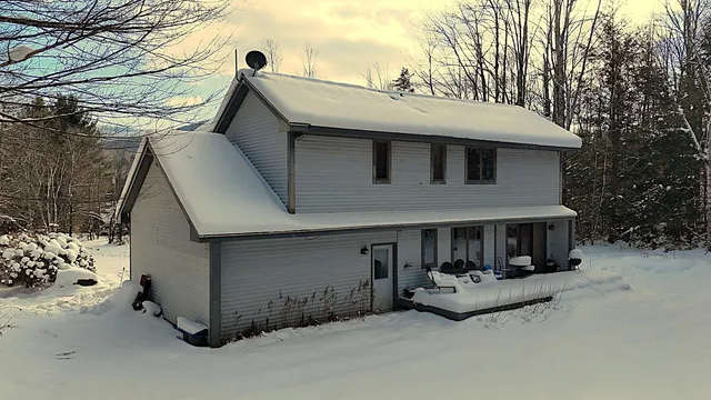 $815,000 | 595 Worcester Loop, Stowe, VT 05672