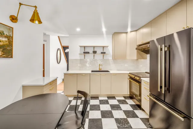 $815,000 | 595 Worcester Loop, Stowe, VT 05672