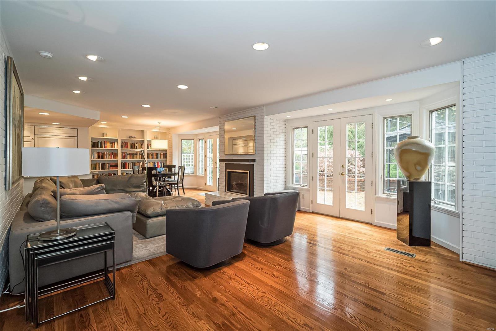 34 Willow Hill Road Ladue, MO 63124 - Photo 15 of 62 Gallery Image 15