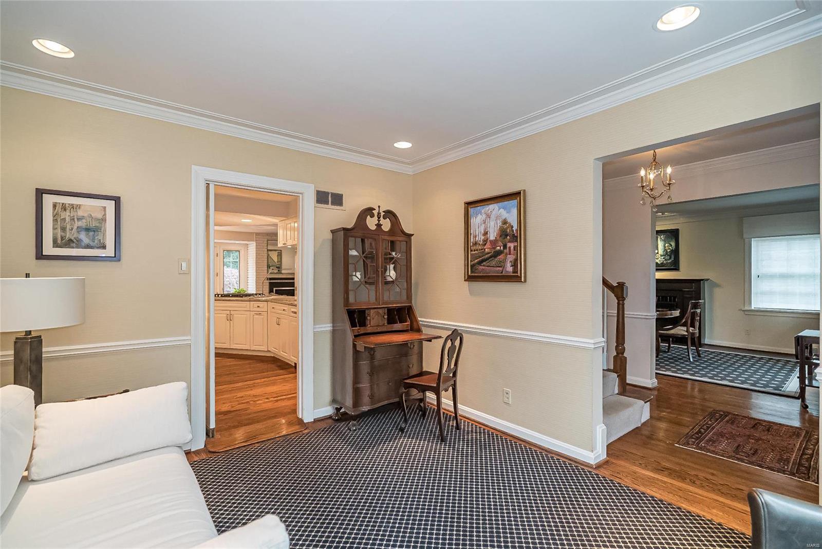 34 Willow Hill Road Ladue, MO 63124 - Photo 10 of 62 Gallery Image 10