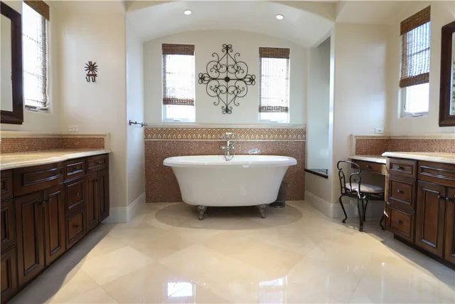 $4,500,000 | 1119 Pine Street, Huntington Beach, CA 92648