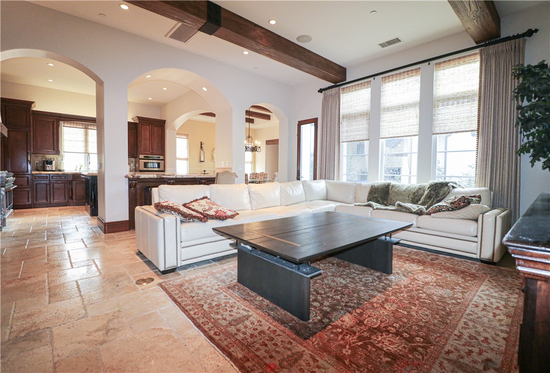 1119 Pine Street Huntington Beach, CA 92648 - Photo 6 of 33 Great Room