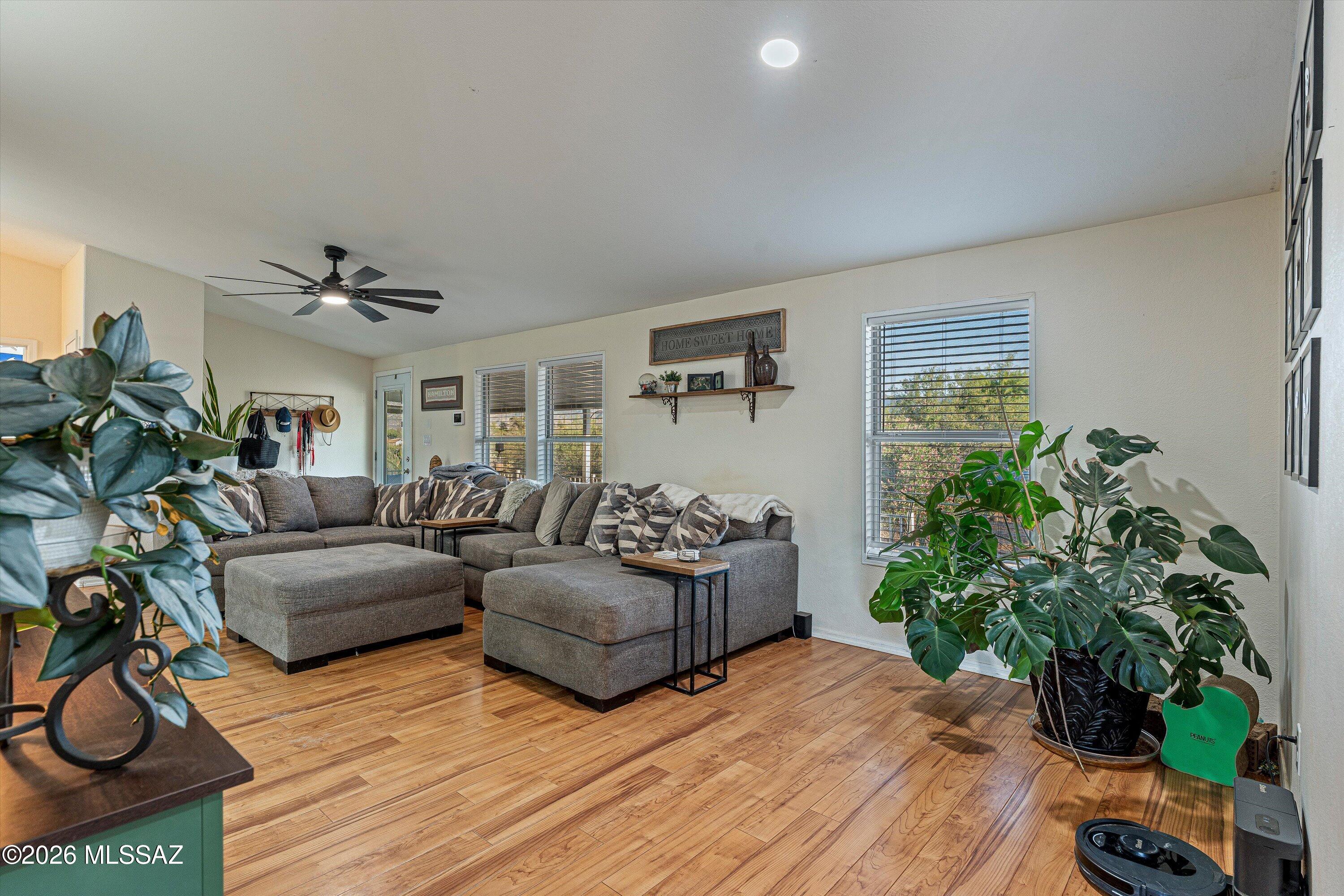 16120 North Elkins Road Tucson, AZ 85739 - Photo 13 of 51 12-Living Room