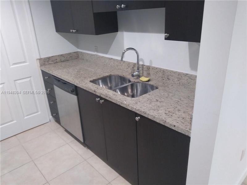 2650 Southwest 37th Avenue, Unit 604 Miami, FL 33134 - Photo 11 of 22 a close view of sink