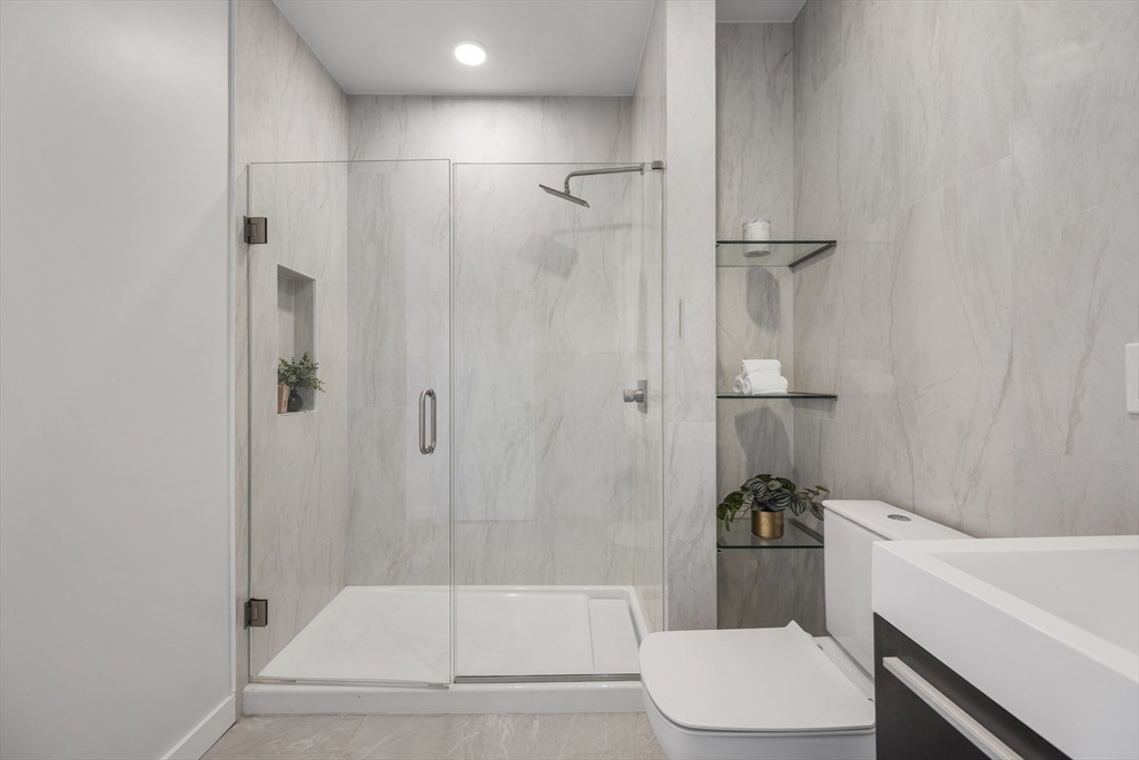 2 Maverick Square, Unit 304 Boston, MA 02128 - Photo 8 of 12