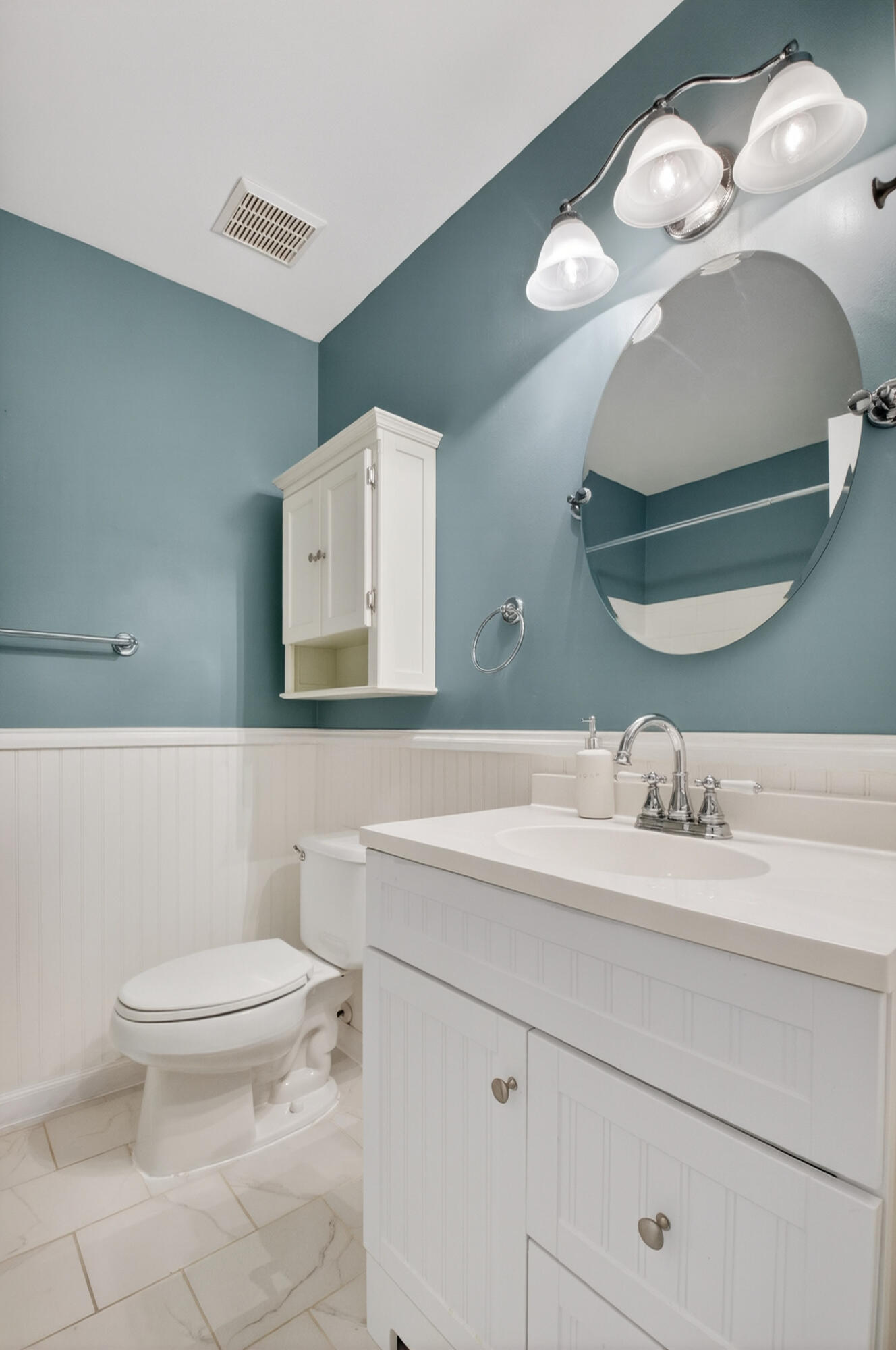 9712 Vía Emilie Boca Raton, FL 33428 - Photo 25 of 49 2nd Bathroom