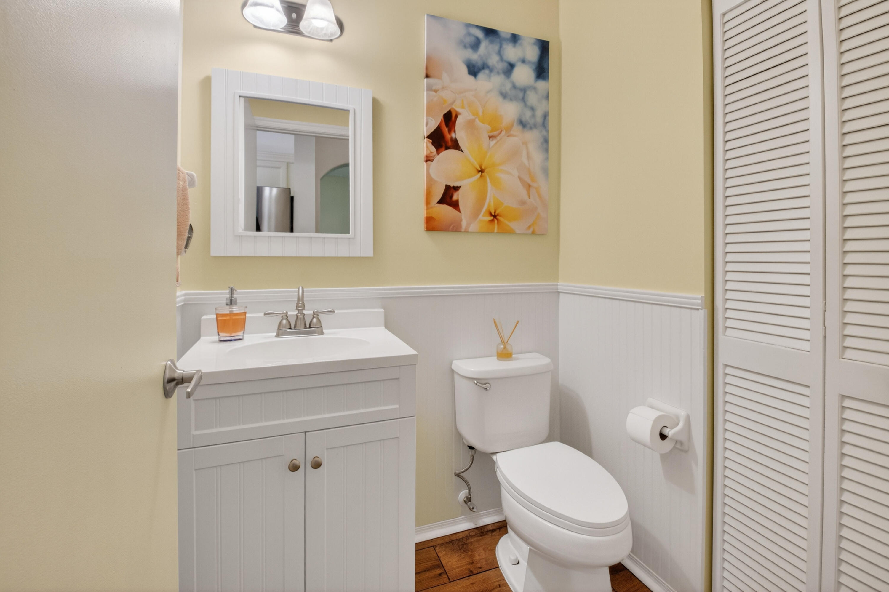 9712 Vía Emilie Boca Raton, FL 33428 - Photo 29 of 49 Powder Room