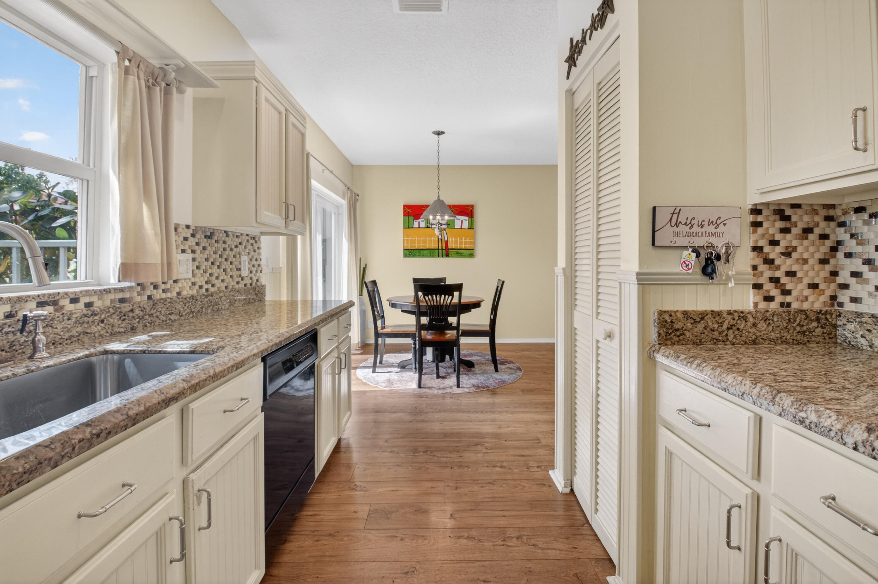 9712 Vía Emilie Boca Raton, FL 33428 - Photo 10 of 49 The Kitchen