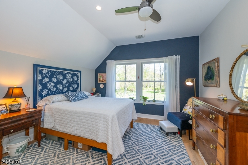 27 Village Road New Vernon, NJ 07976 - Photo 18 of 29