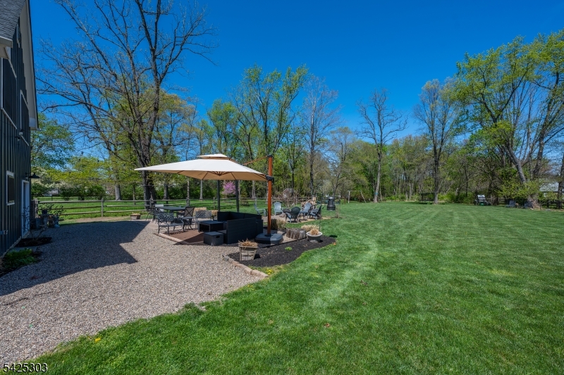 27 Village Road New Vernon, NJ 07976 - Photo 26 of 29