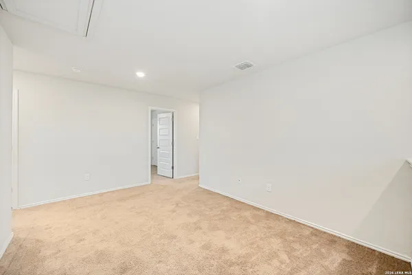 $2,500 | 11038 Airmen Drive, Converse, TX 78109