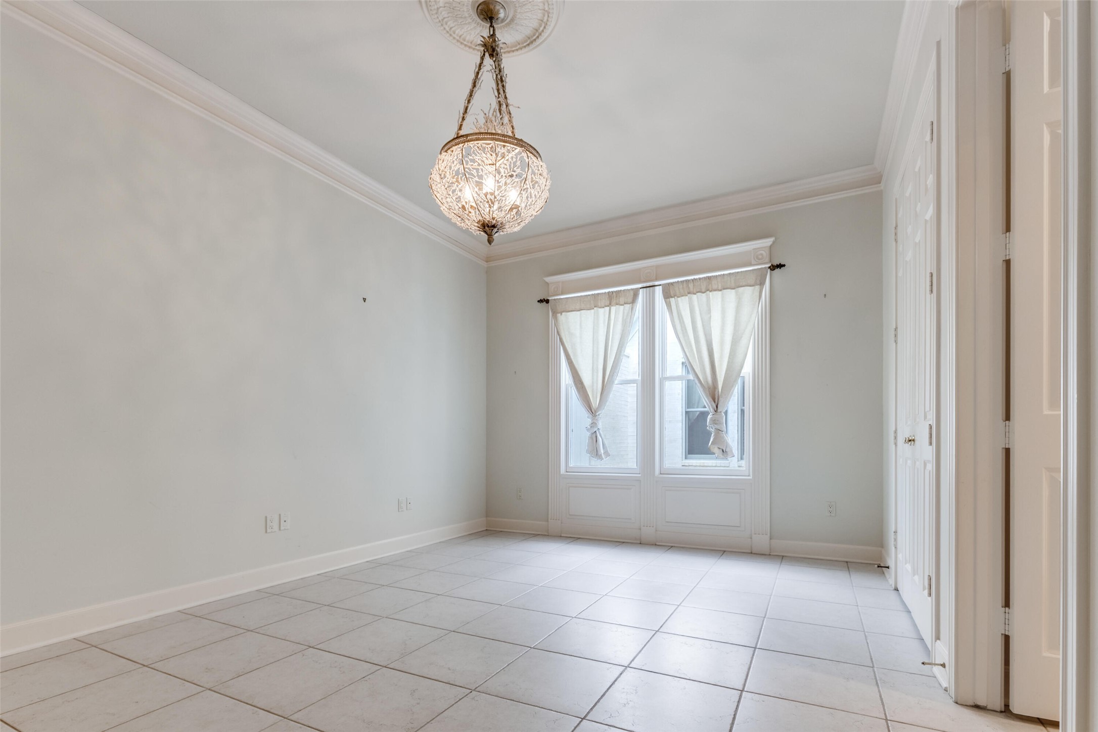 927 Nicholson Street Houston, TX 77008 - Photo 18 of 32