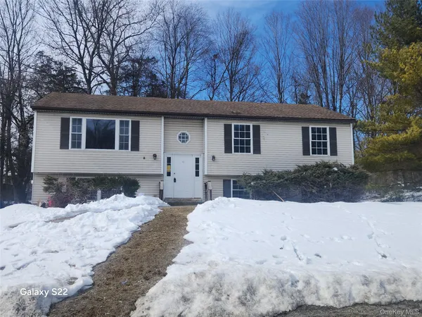 $449,000 | 41 Holly Hill Drive, Wingdale, NY 12594