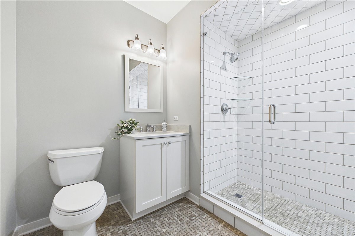 977 Harris Road, Unit 25 Grayslake, IL 60030 - Photo 13 of 26 Gallery Image 13