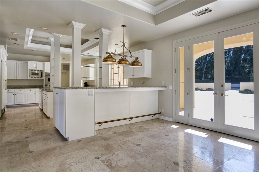 17472 Circa Del Sur Rancho Santa Fe, CA 92067 - Photo 8 of 25 Gallery Image 8