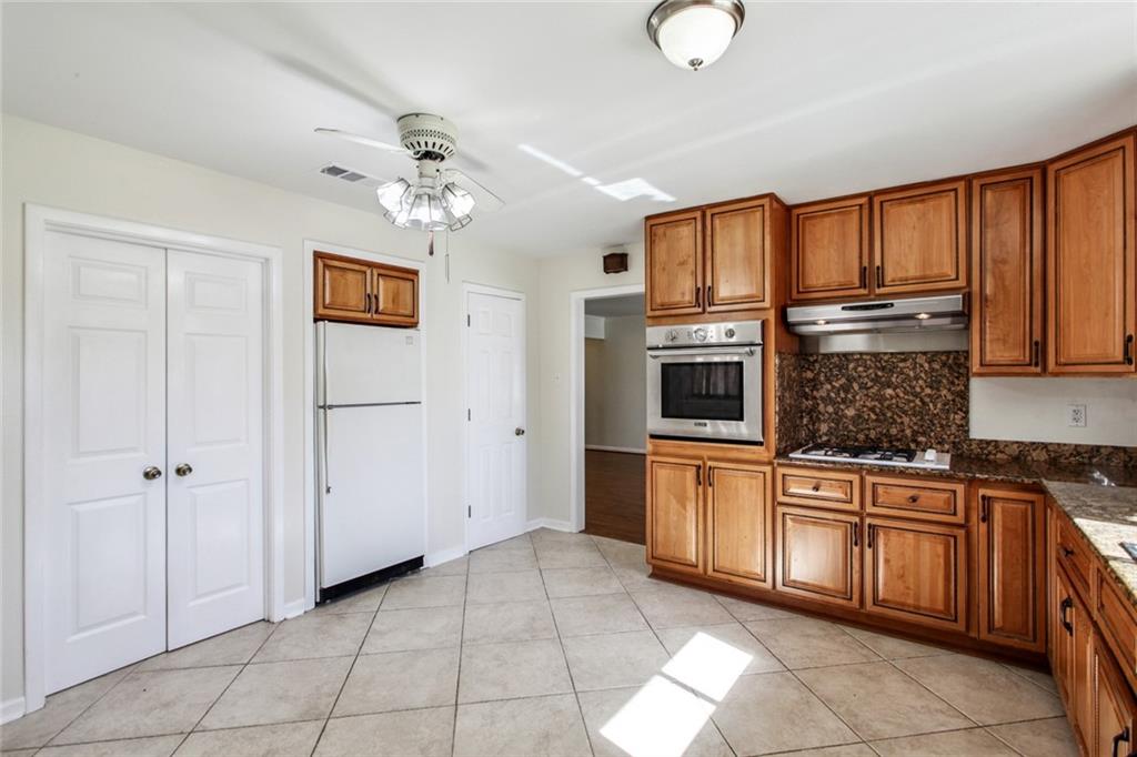 428 Celeste Avenue River Ridge, LA 70123 - Photo 3 of 12 Gallery Image 3