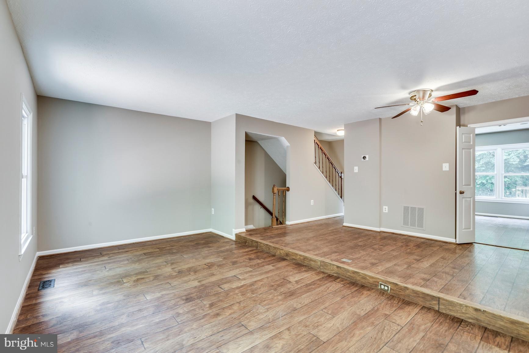 7361 Stream Way Springfield, VA 22152 - Photo 5 of 16 Living Room