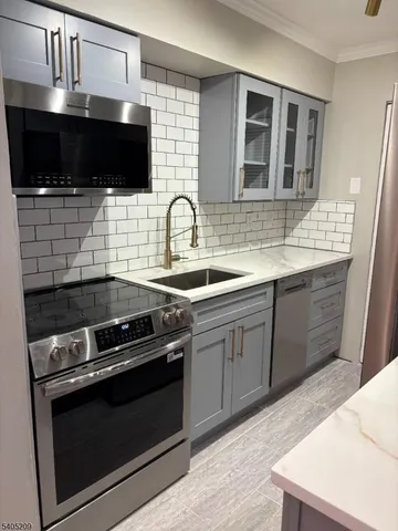 $2,400 | 2350 State Route 10, Unit 8, Morris Plains, NJ 07950