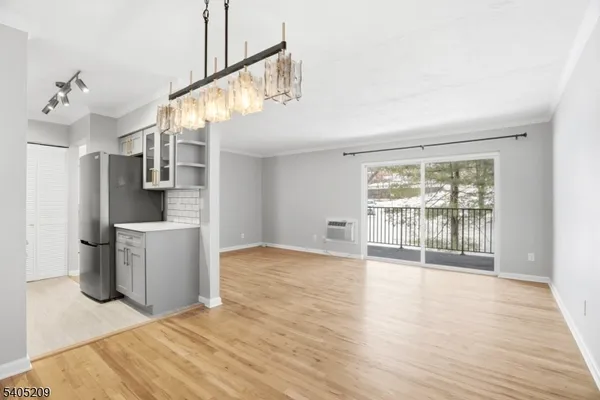 $2,100 | 2350 State Route 10, Unit 8, Morris Plains, NJ 07950