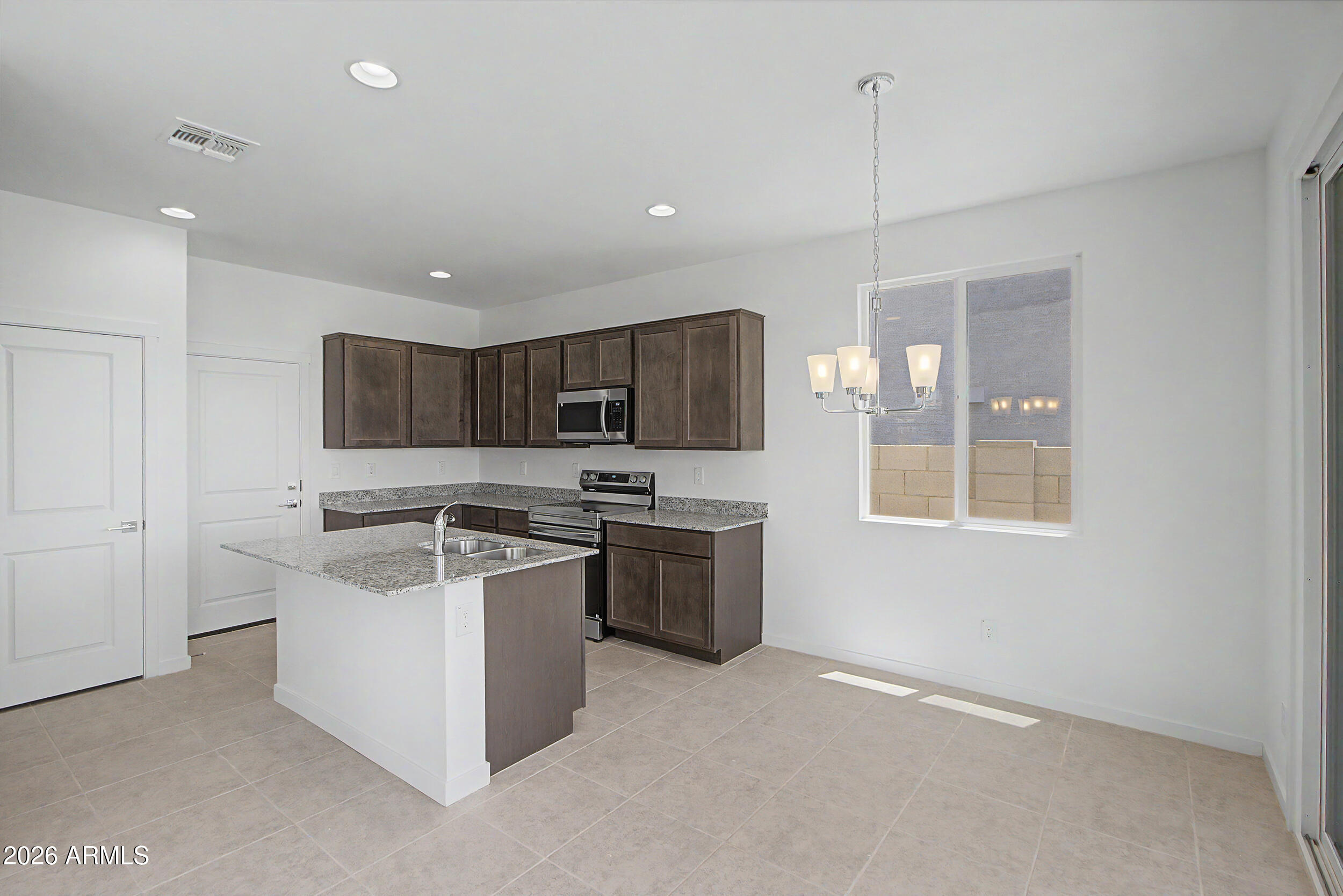 648 South Del Rancho Mesa, AZ 85208 - Photo 22 of 45