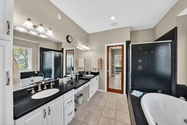$549,900 | 20323 Fieldstone Crossing Drive, Goshen, IN 46528