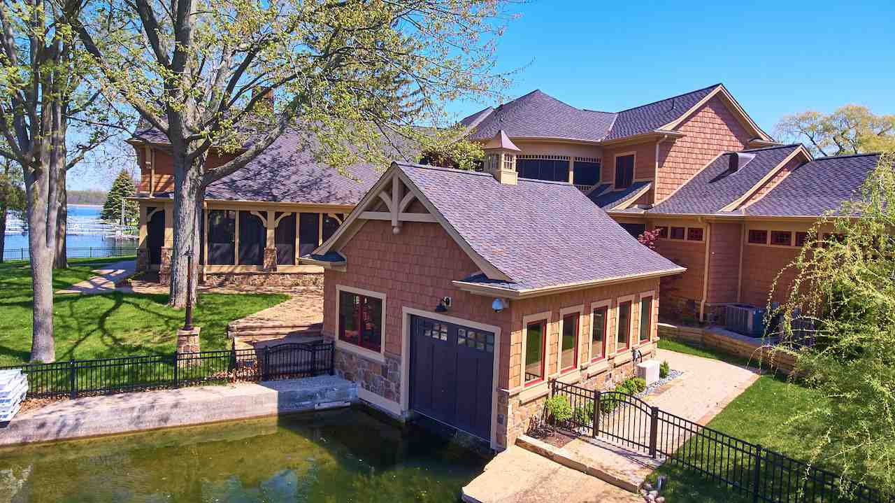 11751 East Black Point Road Syracuse, IN 46567 - Photo 17 of 31 Gallery Image 17