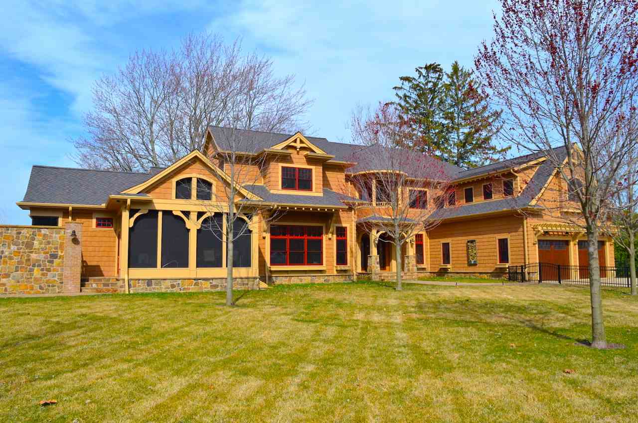 11751 East Black Point Road Syracuse, IN 46567 - Photo 3 of 31 Gallery Image 3