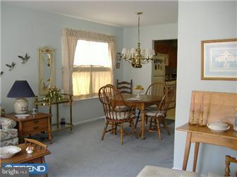 25 Stratford Road Southampton, NJ 08088 - Photo 3 of 12 Dining Room