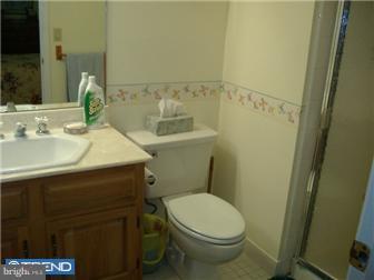 25 Stratford Road Southampton, NJ 08088 - Photo 8 of 12 Bathroom