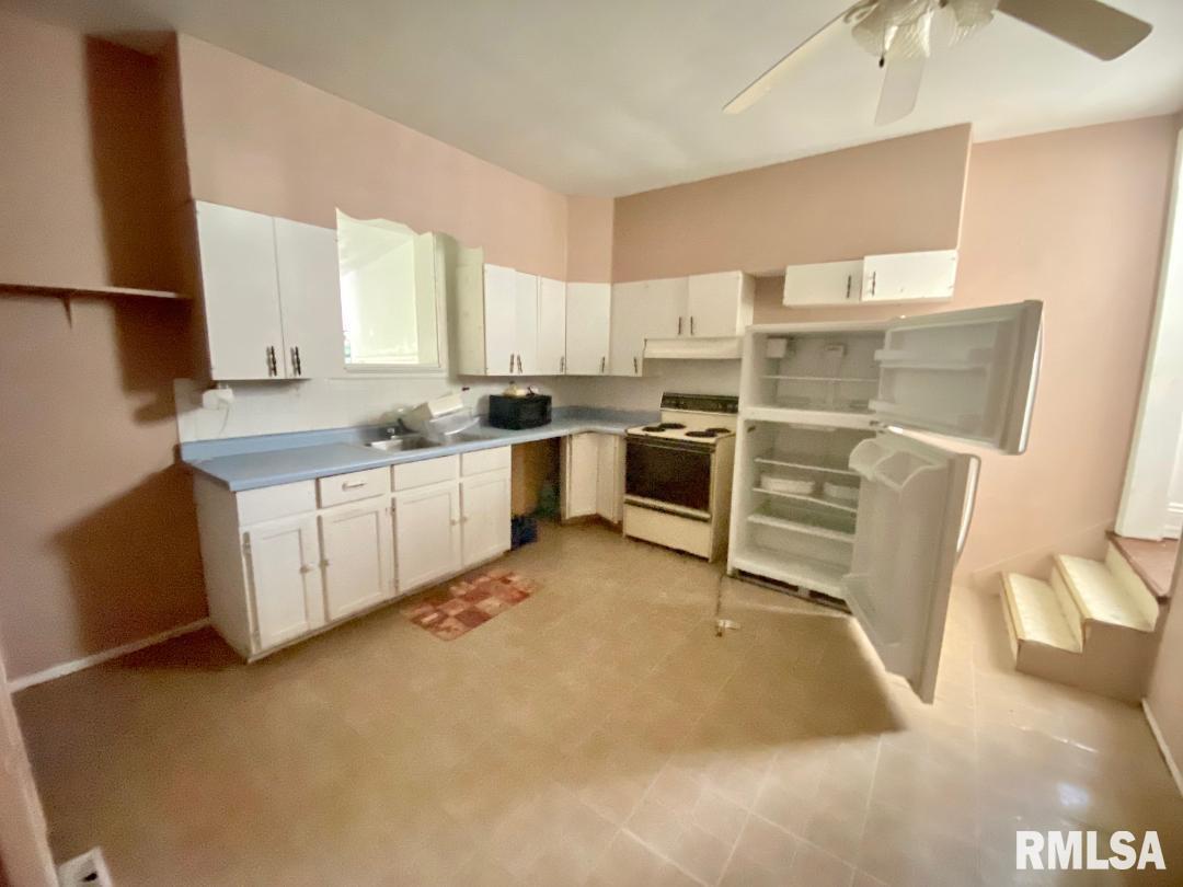 1117 North 14th Street Springfield, IL 62702 - Photo 8 of 11