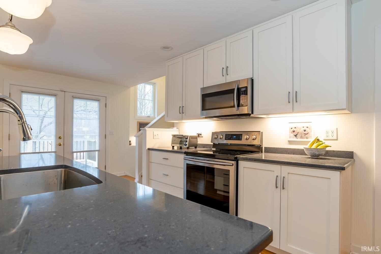 2480 South Smith Road Bloomington, IN 47401 - Photo 7 of 36