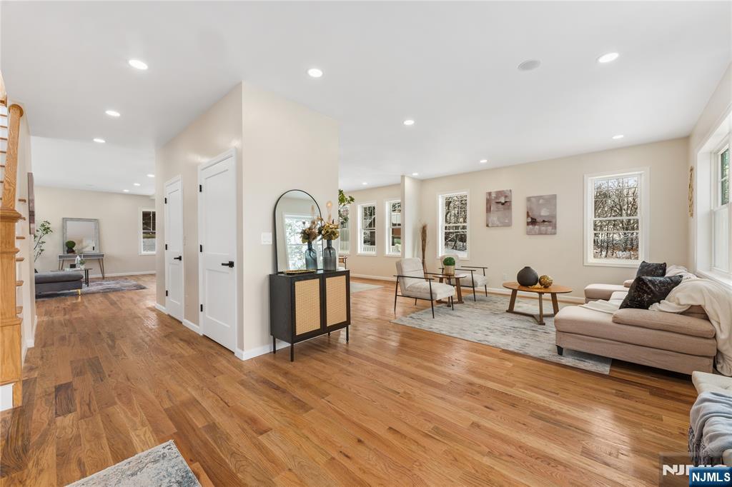 10 Old Rifle Camp Road Woodland Park, NJ 07424 - Photo 3 of 39