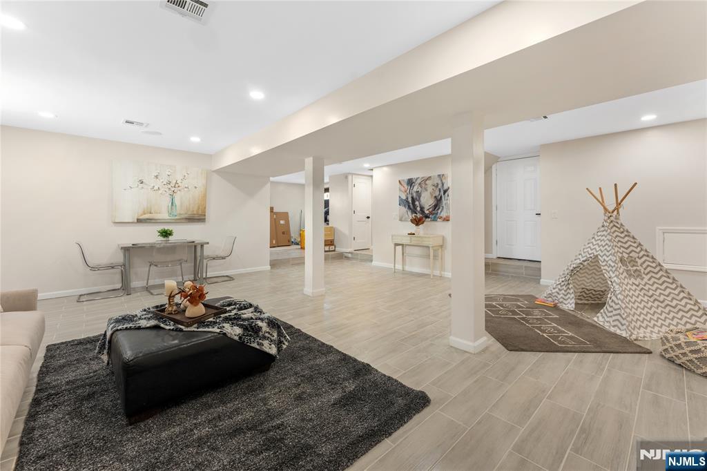 10 Old Rifle Camp Road Woodland Park, NJ 07424 - Photo 31 of 39