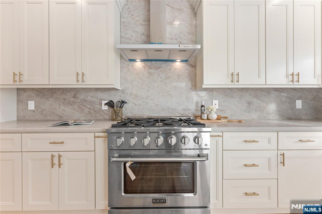 10 Old Rifle Camp Road Woodland Park, NJ 07424 - Photo 9 of 39