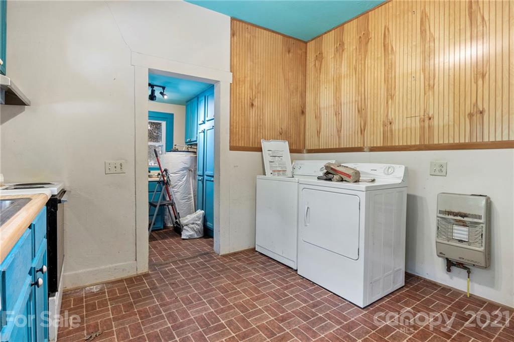 136 Bennett Branch Road Green Mountain, NC 28740 - Photo 22 of 27 Gallery Image 22