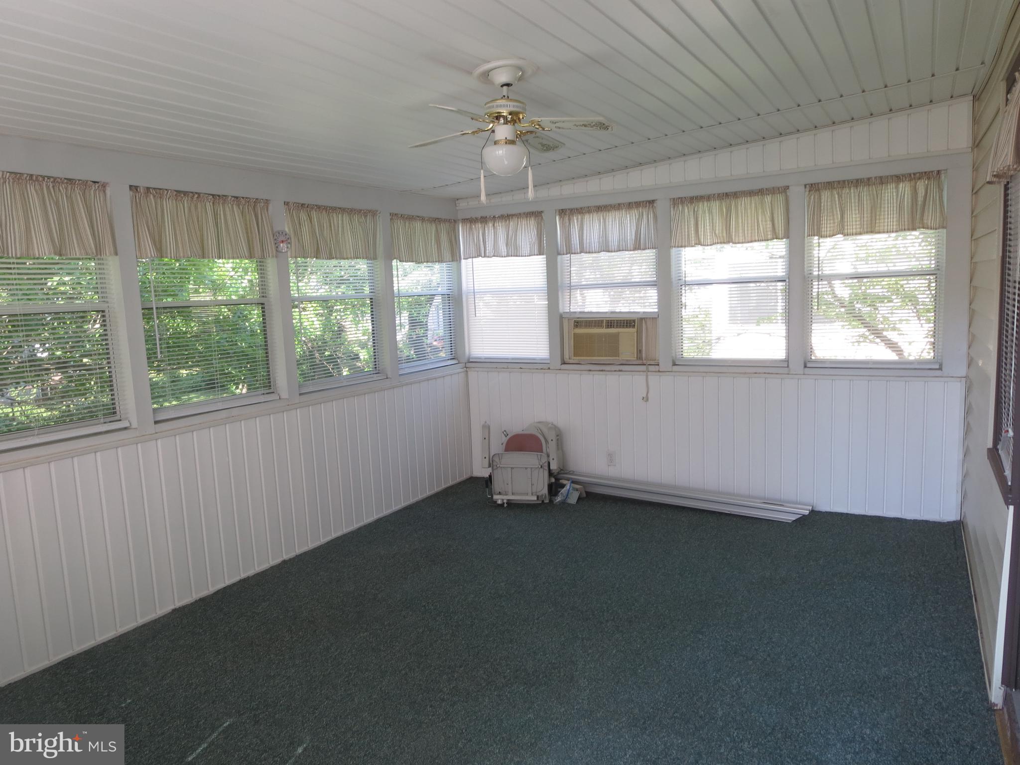 404 Blackstone Road Newark, DE 19713 - Photo 7 of 21 ...15 x 11 Sunroom.