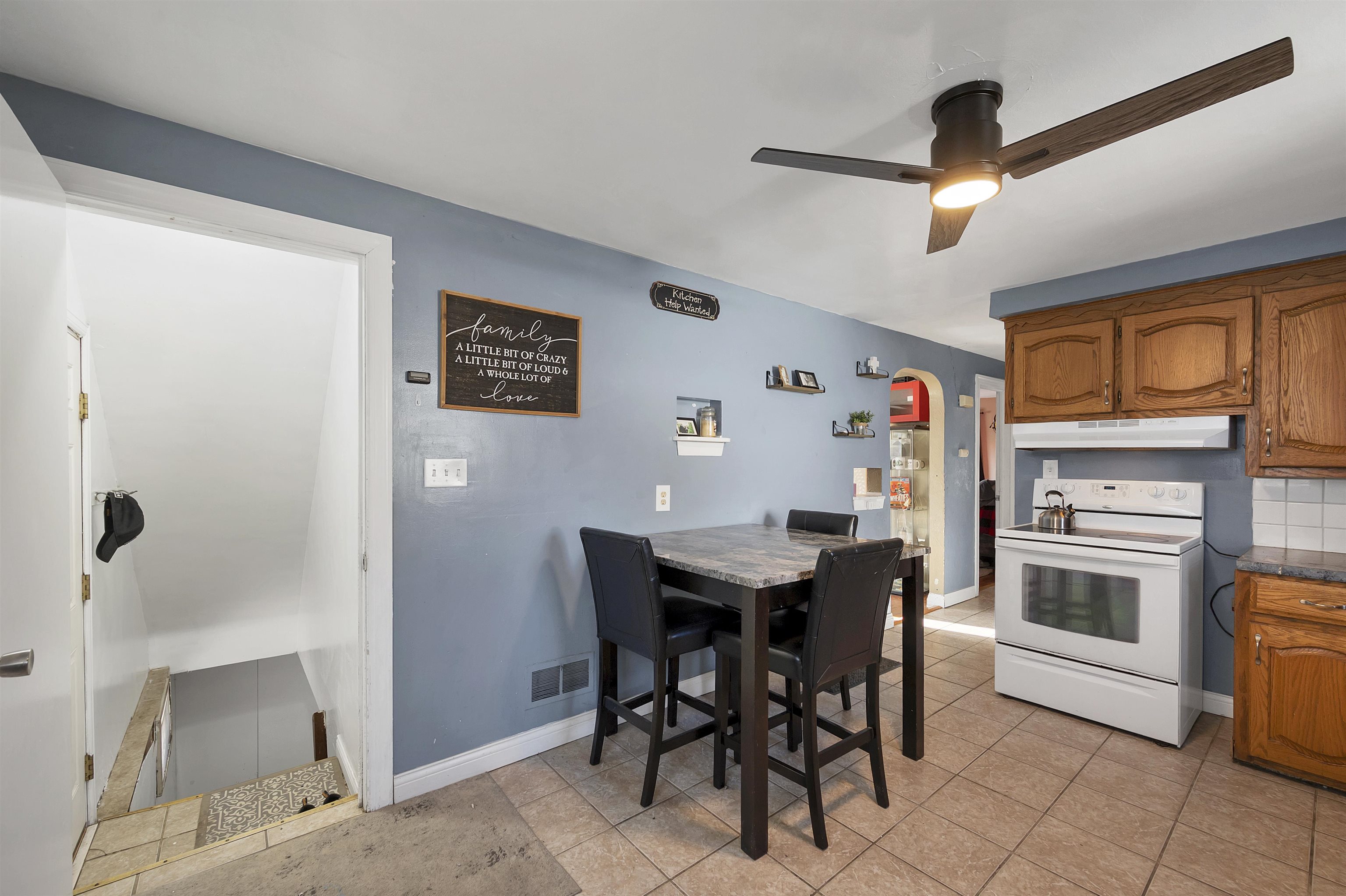 658 Appleton Road Menasha, WI 54952 - Photo 10 of 34