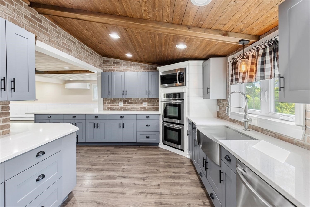 53 Longhill Road Lynn, MA 01904 - Photo 8 of 33