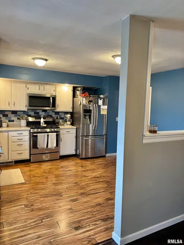 $199,900 | 204 Massey Lane, Jacksonville, IL 62650