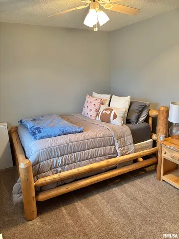 $199,900 | 204 Massey Lane, Jacksonville, IL 62650