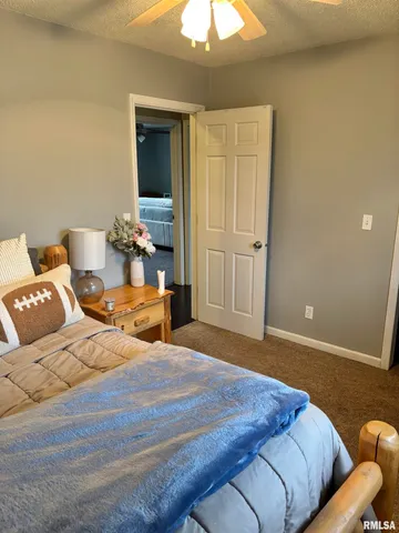 $199,900 | 204 Massey Lane, Jacksonville, IL 62650