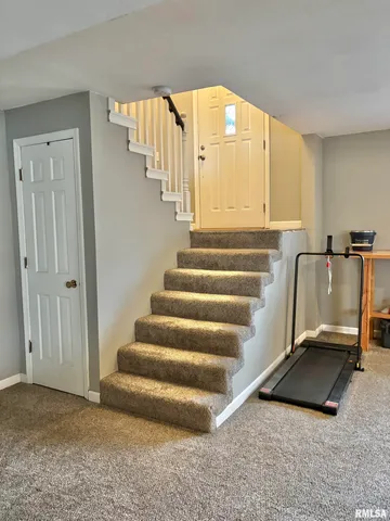 $199,900 | 204 Massey Lane, Jacksonville, IL 62650