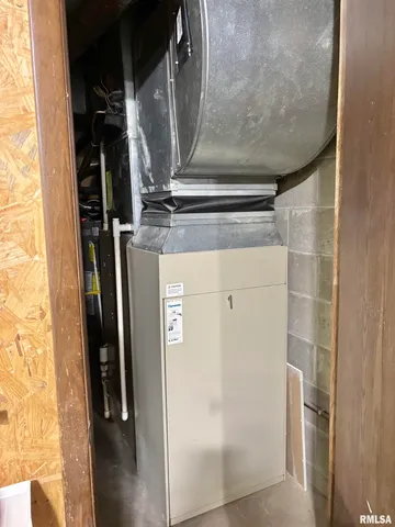 $199,900 | 204 Massey Lane, Jacksonville, IL 62650